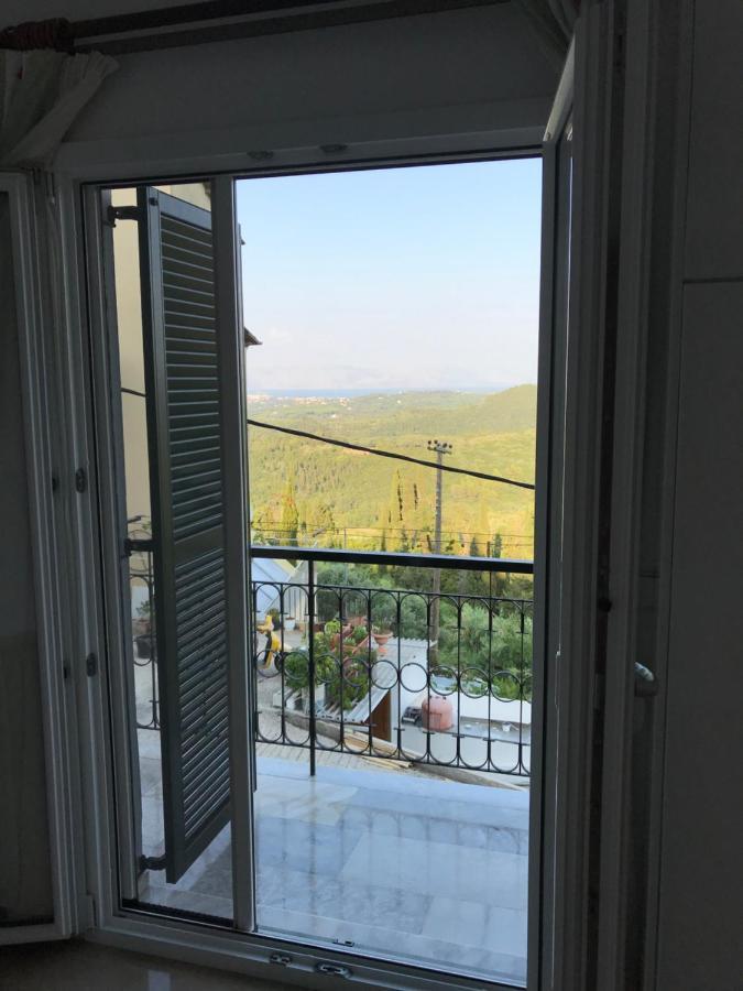 Schoenes Familienappartement In Pelekas, Corfu Mit Meerblick Екстер'єр фото
